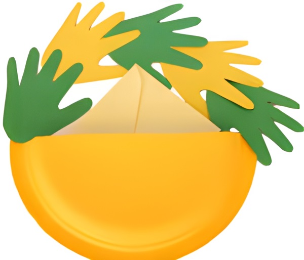 photo of the finished basket paper plate craft